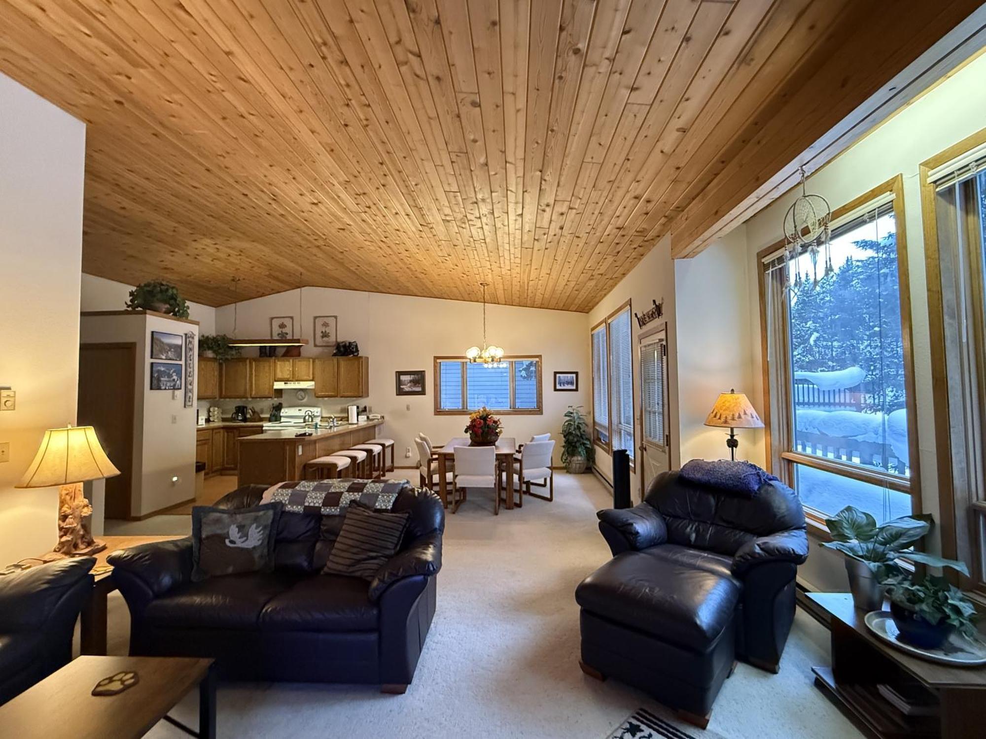Hidden Village 724 Big Sky Luaran gambar