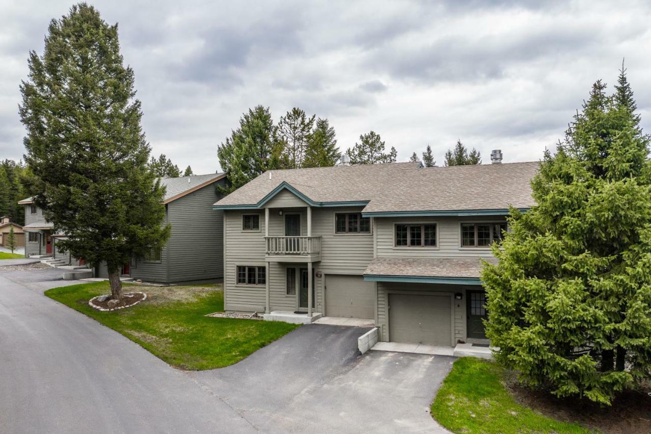 Hidden Village 724 Big Sky Luaran gambar